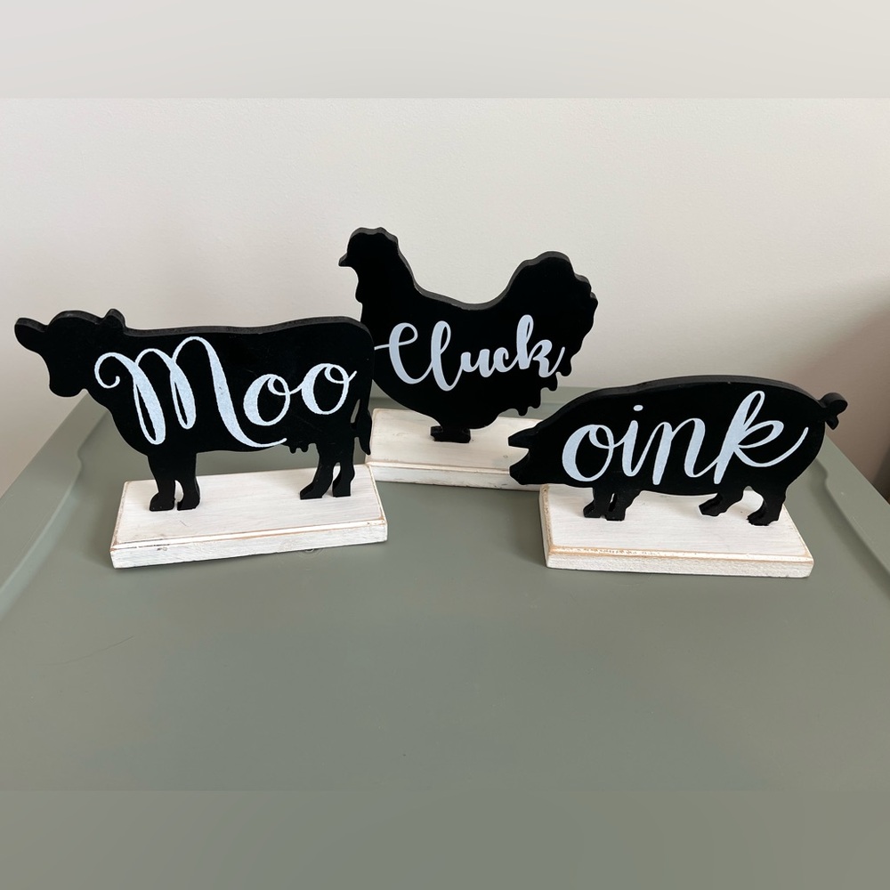 Hobby Lobby Barnyard (Chicken/Cow/Pig) Wood Silhouette Tabletop Decor.